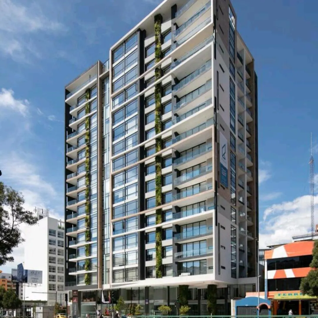 Departamento Moderno Con Balcon En Quito Lägenhet